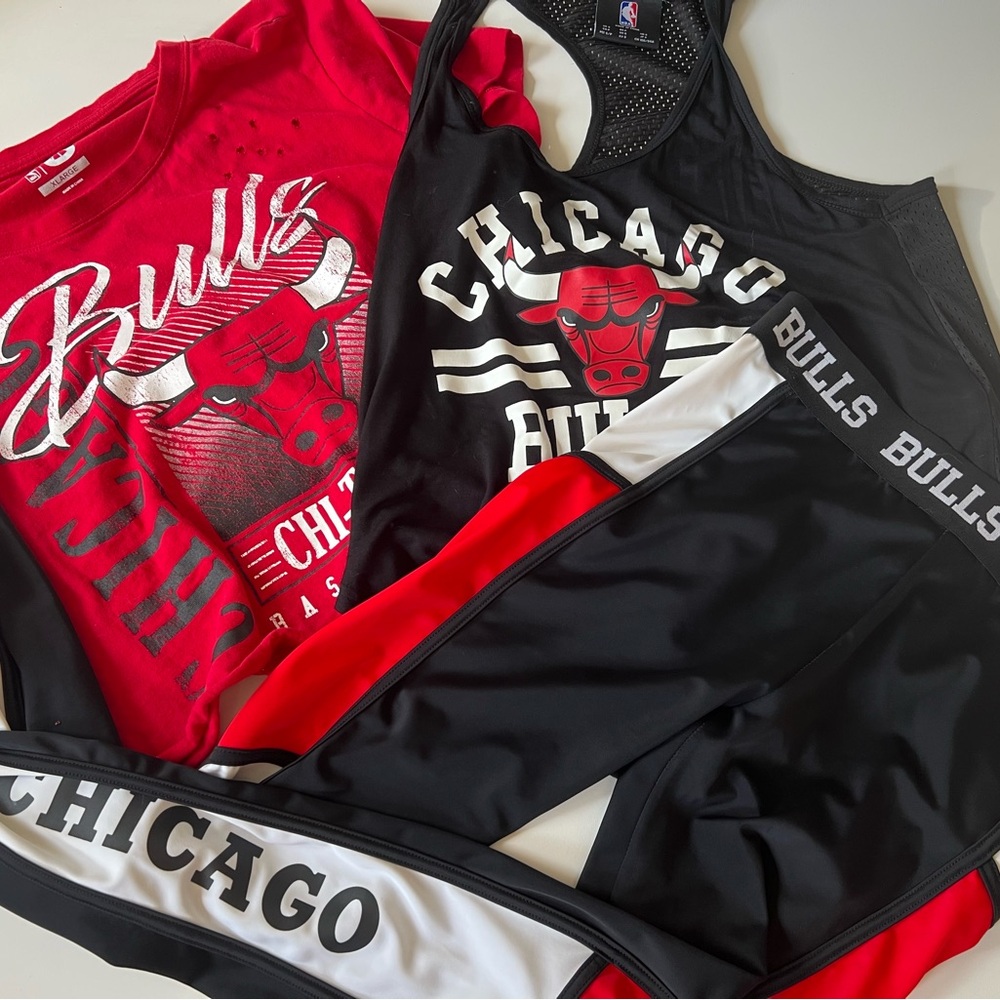 NBA Bulls Black/Red Leggings, Bulls crop top & Bulls tank